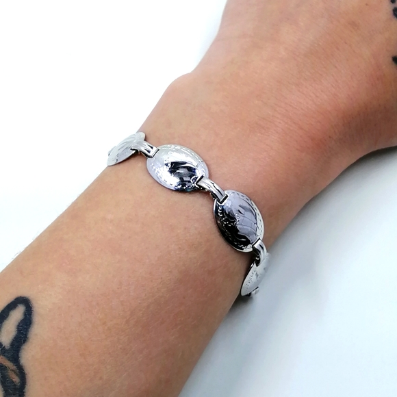 Bond-Boyd Jewelry - Vintage Bond-Boyd Sterling Silver Etched Oval Link Bracelet With Safety chain